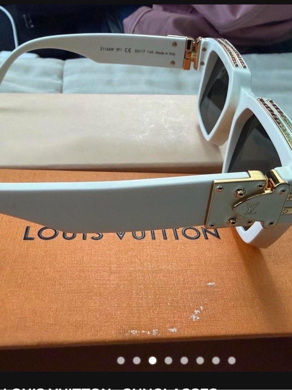 Louis Vuitton Fashion White Sunglasses - Picture 3 of 10